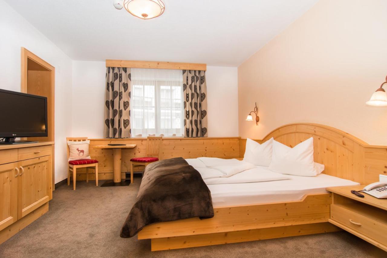 Double Room,1301690812:JPEG