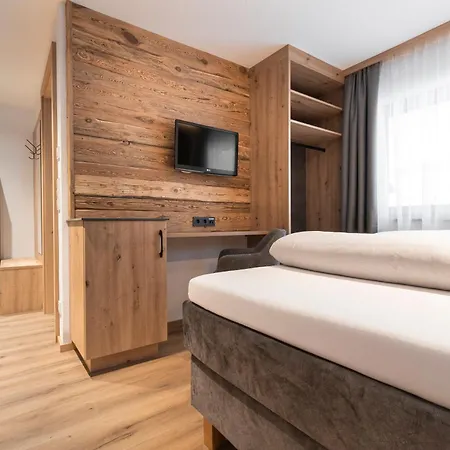 Almfried Apartments-3
